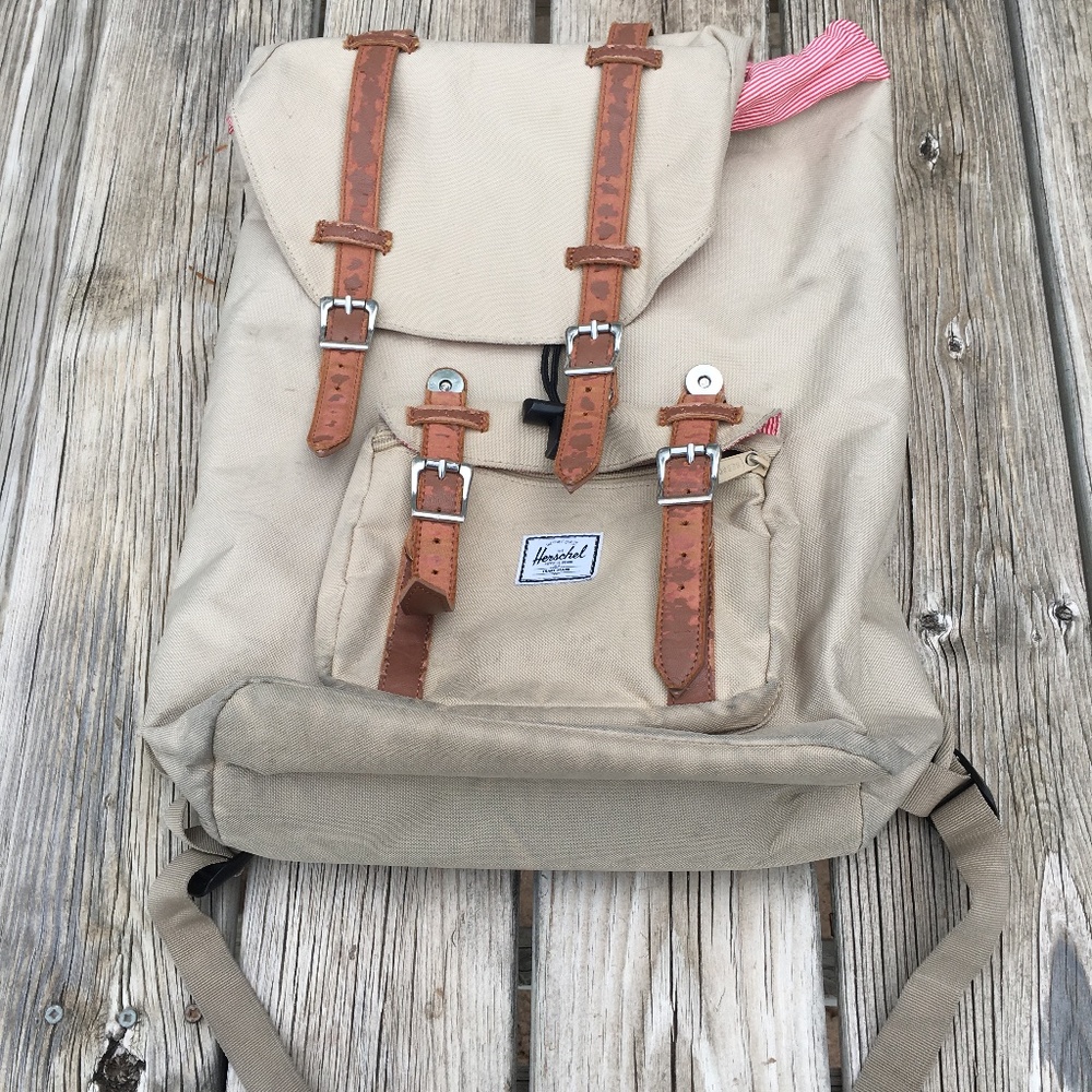 Herschel Little America Mid-Volume